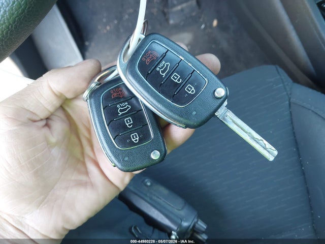 2019 Hyundai Tucson Se მანქანა იყიდება აუქციონზე, vin: KM8J2CA4XKU924681, აუქციონის ნომერი: 44980228