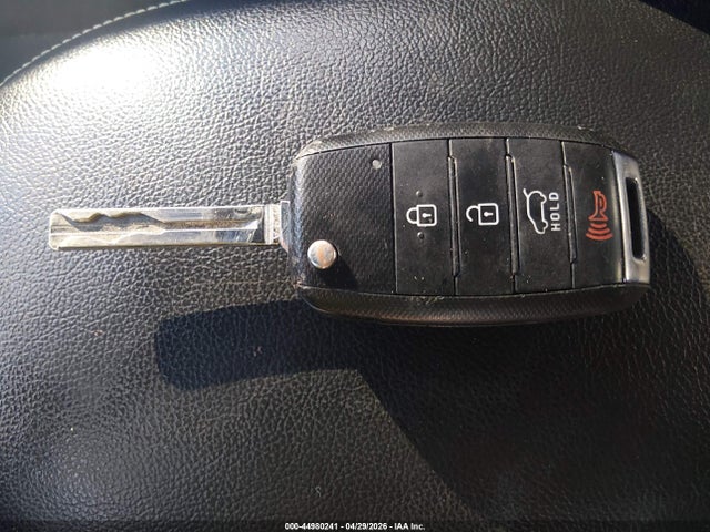 Продаж на аукціоні авто 2015 Kia Soul +, vin: KNDJP3A57F7223308, номер лоту: 44980241