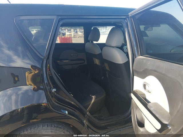 Продаж на аукціоні авто 2015 Kia Soul +, vin: KNDJP3A57F7223308, номер лоту: 44980241