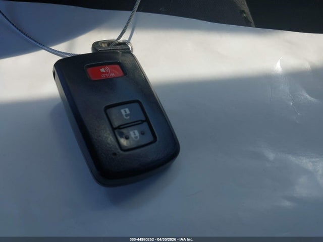 JTDKDTB3XE1081581 Toyota Prius C Three