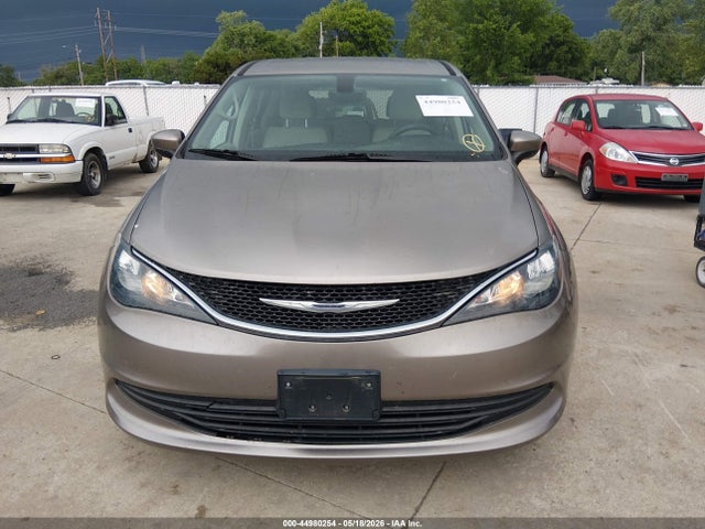 Продажа на аукционе авто 2017 Chrysler Pacifica Lx, vin: 2C4RC1CG2HR655209, номер лота: 44980254