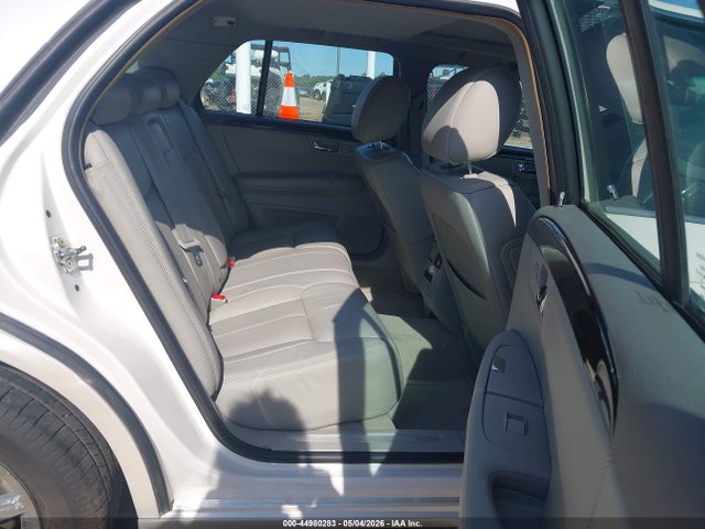44980283 :رقم المزاد ، 1G6KH5E6XBU122407 vin ، 2011 Cadillac Dts Premium Collection مزاد بيع
