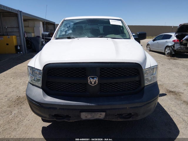 1C6RR7KG9JS297234 RAM 1500 Tradesman 4x4 5&#039;7 Box