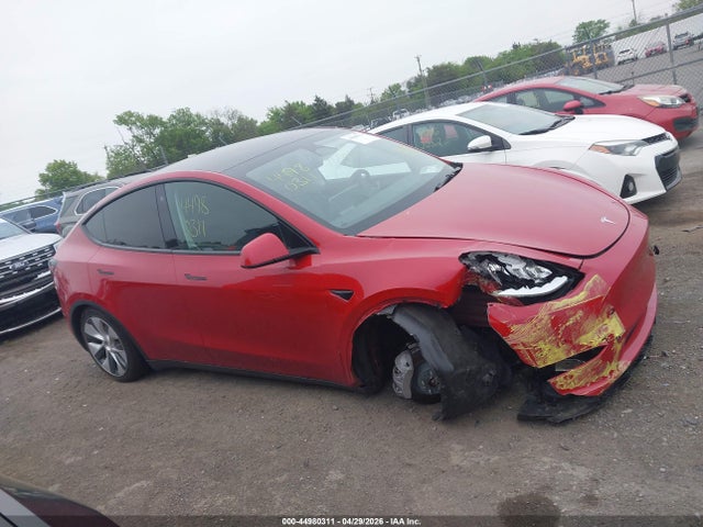 2022 Tesla Model Y Long Range Dual Motor All-wheel Drive მანქანა იყიდება აუქციონზე, vin: 7SAYGDEEXNA018797, აუქციონის ნომერი: 44980311