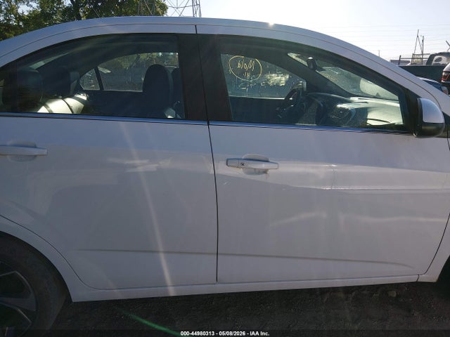 Продаж на аукціоні авто 2020 Chevrolet Sonic Fwd  Premier, vin: 1G1JF5SB2L4112559, номер лоту: 44980313