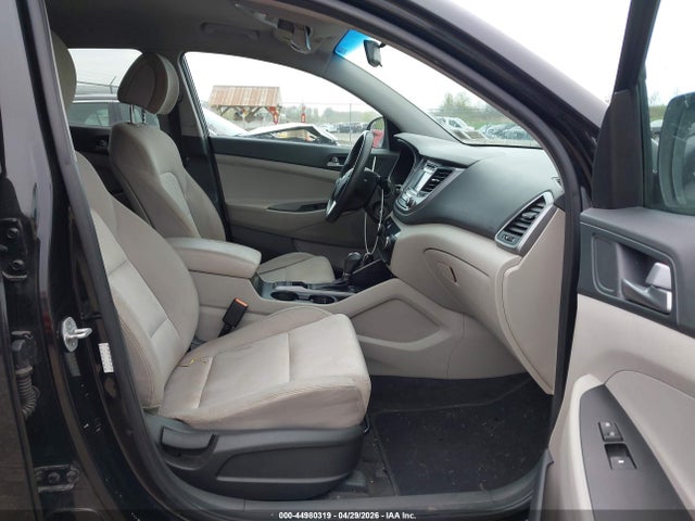 Продаж на аукціоні авто 2016 Hyundai Tucson Se, vin: KM8J3CA45GU041348, номер лоту: 44980319