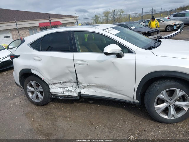 Продаж на аукціоні авто 2017 Lexus Nx 200t, vin: JTJBARBZ4H2109855, номер лоту: 44980321