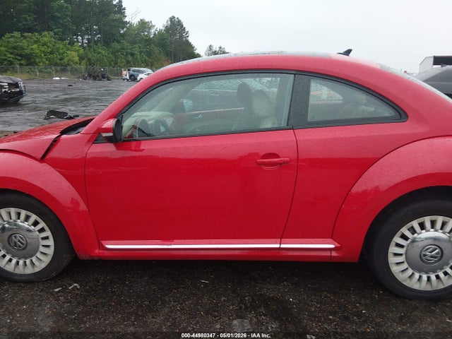 2015 Volkswagen Beetle 1.8t მანქანა იყიდება აუქციონზე, vin: 3VWJ17AT1FM617428, აუქციონის ნომერი: 44980347