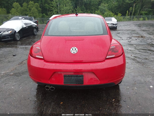 2015 Volkswagen Beetle 1.8t მანქანა იყიდება აუქციონზე, vin: 3VWJ17AT1FM617428, აუქციონის ნომერი: 44980347