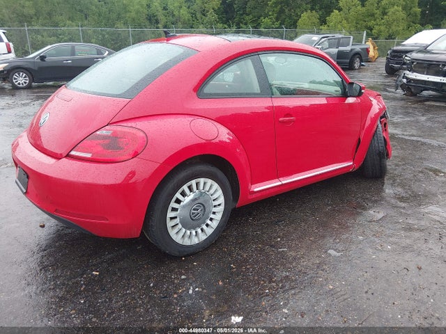 2015 Volkswagen Beetle 1.8t მანქანა იყიდება აუქციონზე, vin: 3VWJ17AT1FM617428, აუქციონის ნომერი: 44980347