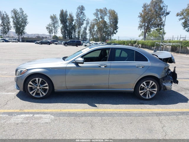 44980353 :رقم المزاد ، 55SWF4JBXFU093019 vin ، 2015 Mercedes-benz C 300 مزاد بيع
