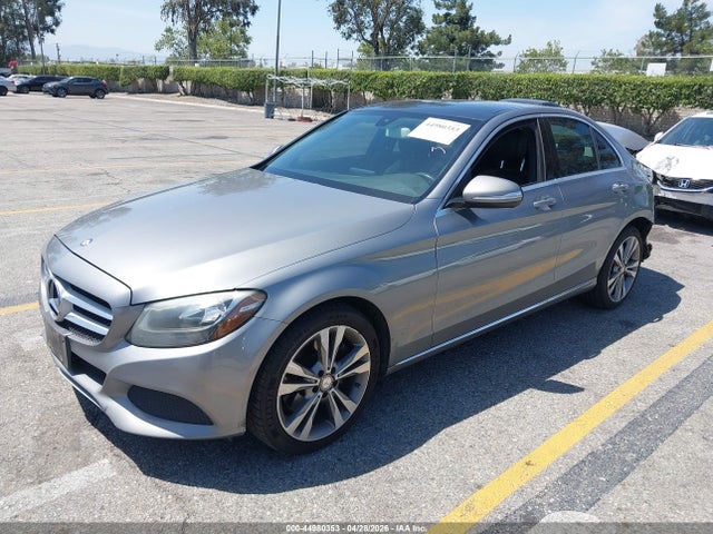 44980353 :رقم المزاد ، 55SWF4JBXFU093019 vin ، 2015 Mercedes-benz C 300 مزاد بيع