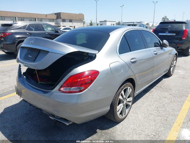 44980353 :رقم المزاد ، 55SWF4JBXFU093019 vin ، 2015 Mercedes-benz C 300 مزاد بيع