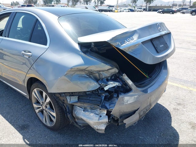 44980353 :رقم المزاد ، 55SWF4JBXFU093019 vin ، 2015 Mercedes-benz C 300 مزاد بيع