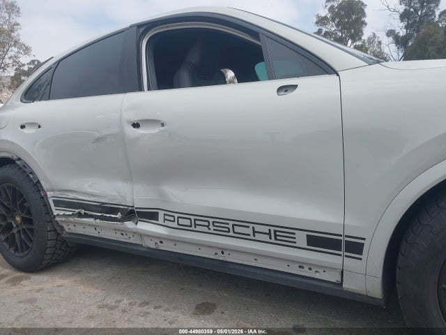 Porsche Cayenne Coupe Turbo 2020 WP1BF2AY4LDA65792 Image 6