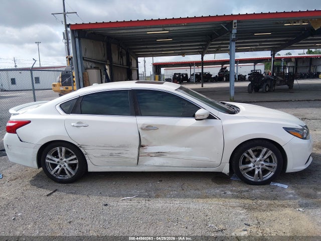 2017 Nissan Altima 3.5 Sl მანქანა იყიდება აუქციონზე, vin: 1N4BL3AP5HC129400, აუქციონის ნომერი: 44980363