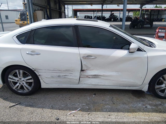 2017 Nissan Altima 3.5 Sl მანქანა იყიდება აუქციონზე, vin: 1N4BL3AP5HC129400, აუქციონის ნომერი: 44980363