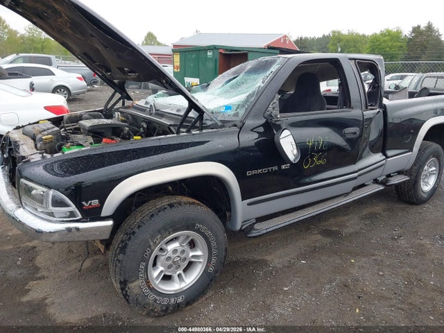 44980366 :رقم المزاد ، 1B7GG22N6YS765745 vin ، 2000 Dodge Dakota Slt/sport مزاد بيع