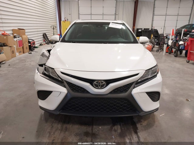 2018 Toyota Camry Se მანქანა იყიდება აუქციონზე, vin: JTNB11HK4J3006512, აუქციონის ნომერი: 44980371