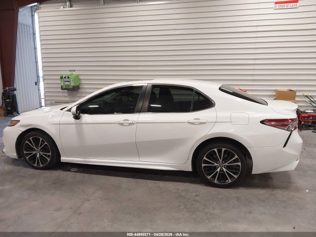2018 Toyota Camry Se მანქანა იყიდება აუქციონზე, vin: JTNB11HK4J3006512, აუქციონის ნომერი: 44980371