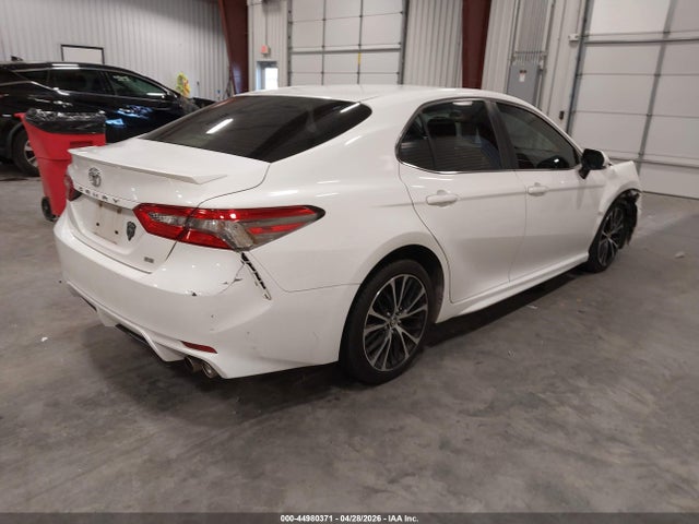2018 Toyota Camry Se მანქანა იყიდება აუქციონზე, vin: JTNB11HK4J3006512, აუქციონის ნომერი: 44980371