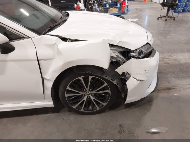 2018 Toyota Camry Se მანქანა იყიდება აუქციონზე, vin: JTNB11HK4J3006512, აუქციონის ნომერი: 44980371