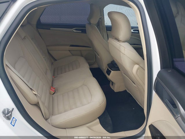 3FA6P0HD4FR182359 Ford FUSION SE