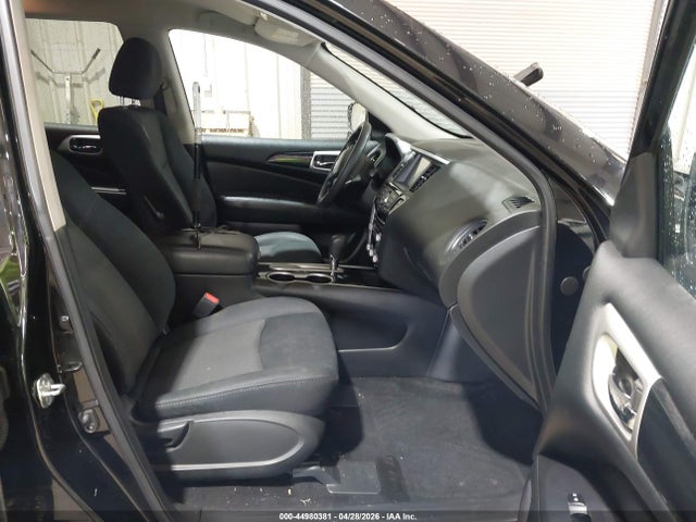 44980381 :رقم المزاد ، 5N1DR2MN1KC631331 vin ، 2019 Nissan Pathfinder S مزاد بيع