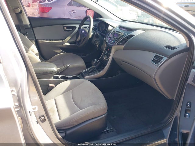 Продаж на аукціоні авто 2016 Hyundai Elantra Se, vin: 5NPDH4AE2GH750251, номер лоту: 44980396