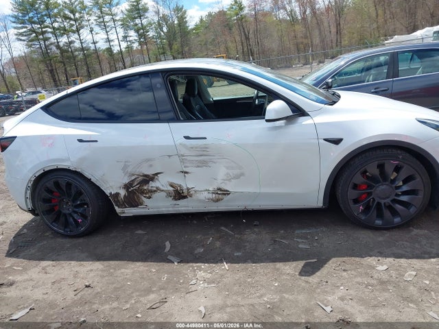 44980411 :رقم المزاد ، 7SAYGDEF1PF797800 vin ، 2023 Tesla Model Y Performance Dual Motor All-wheel Drive مزاد بيع