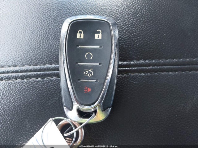 1G1ZD5ST3NF175517 Chevrolet Malibu Fwd Lt