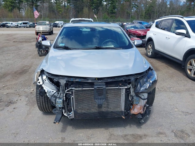 1G1ZD5ST3NF175517 Chevrolet Malibu Fwd Lt