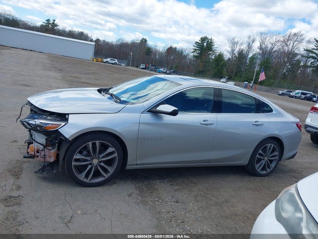 1G1ZD5ST3NF175517 Chevrolet Malibu Fwd Lt