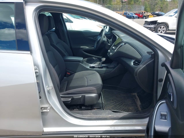 1G1ZD5ST3NF175517 Chevrolet Malibu Fwd Lt