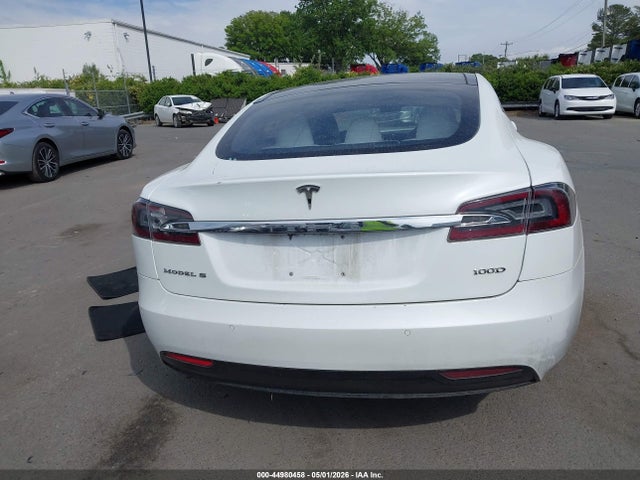 2018 Tesla Model S 100d/75d/p100d მანქანა იყიდება აუქციონზე, vin: 5YJSA1E28JF244326, აუქციონის ნომერი: 44980458