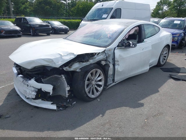 2018 Tesla Model S 100d/75d/p100d მანქანა იყიდება აუქციონზე, vin: 5YJSA1E28JF244326, აუქციონის ნომერი: 44980458