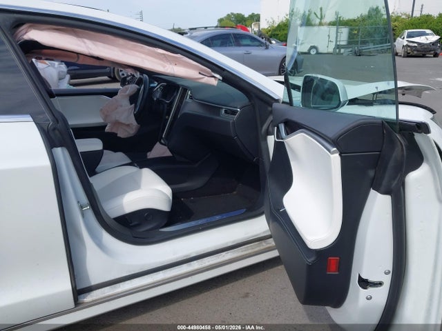 2018 Tesla Model S 100d/75d/p100d მანქანა იყიდება აუქციონზე, vin: 5YJSA1E28JF244326, აუქციონის ნომერი: 44980458