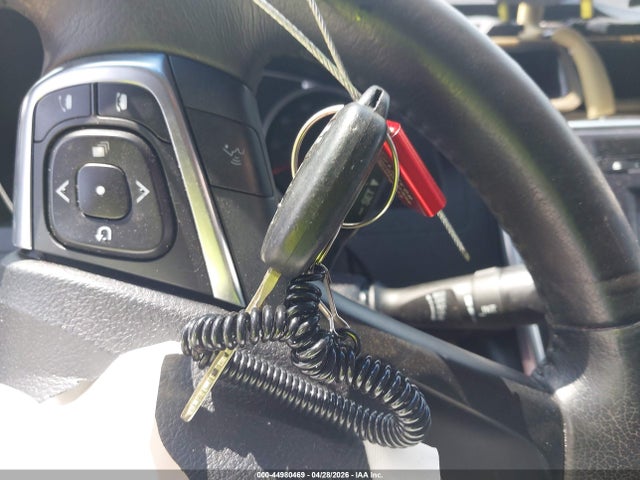 44980469 :رقم المزاد ، 4T1BF1FK7FU052454 vin ، 2015 Toyota Camry Se مزاد بيع