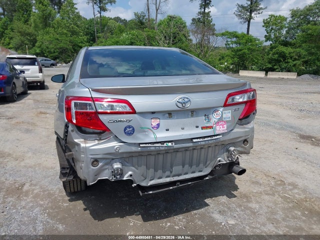 Aukcja sprzedaży 2014 Toyota Camry Se, vin: 4T1BF1FK4EU810930, numer aukcji: 44980481