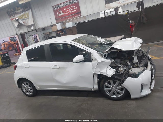 Toyota YARIS LE 2016 VNKKTUD31GA063941 Image 13
