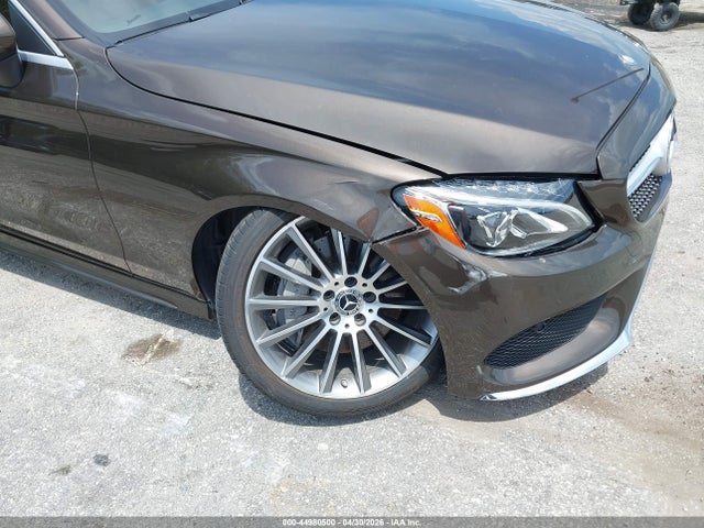 44980500 :رقم المزاد ، WDDWK4JB7HF527799 vin ، 2017 Mercedes-benz C 300 مزاد بيع