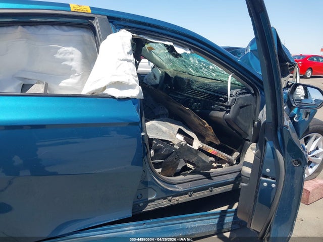 44980504 :رقم المزاد ، 4T1DAACK9SU015931 vin ، 2025 Toyota Camry Le مزاد بيع