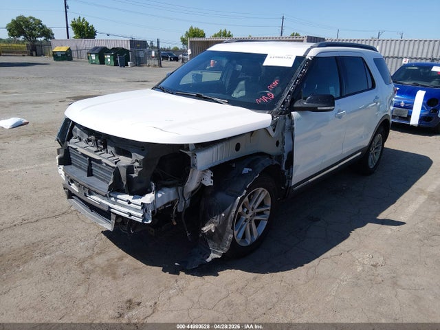 Ford EXPLORER XLT 2016 1FM5K7D89GGD29818 Image 2