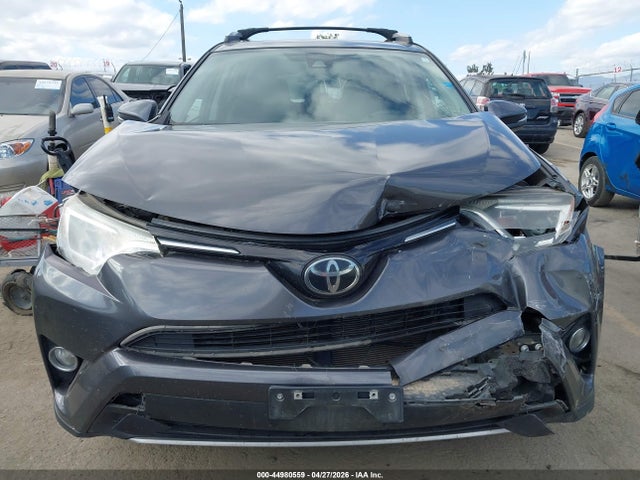 2T3RFREV1JW844561 Toyota Rav4 Xle