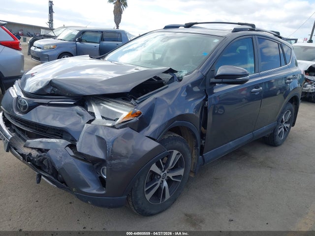 2T3RFREV1JW844561 Toyota Rav4 Xle