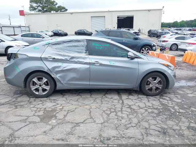 2016 Hyundai Elantra Value Edition მანქანა იყიდება აუქციონზე, vin: 5NPDH4AE8GH794786, აუქციონის ნომერი: 44980592