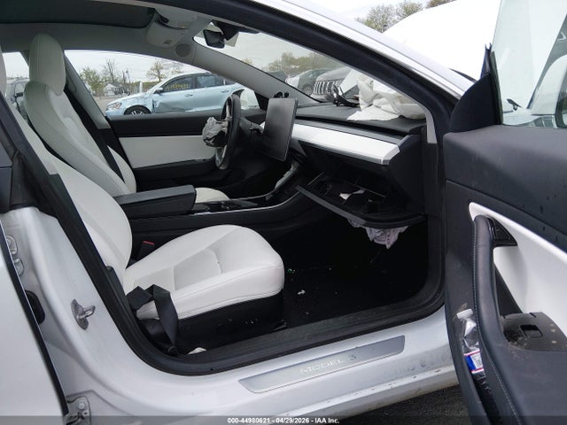 Tesla Model 3 Long Range/performance 2019 5YJ3E1EB4KF195734 Image 5