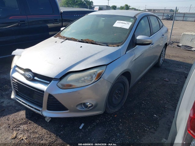 44980635 :رقم المزاد ، 1FAHP3H2XCL437857 vin ، 2012 Ford Focus Sel مزاد بيع