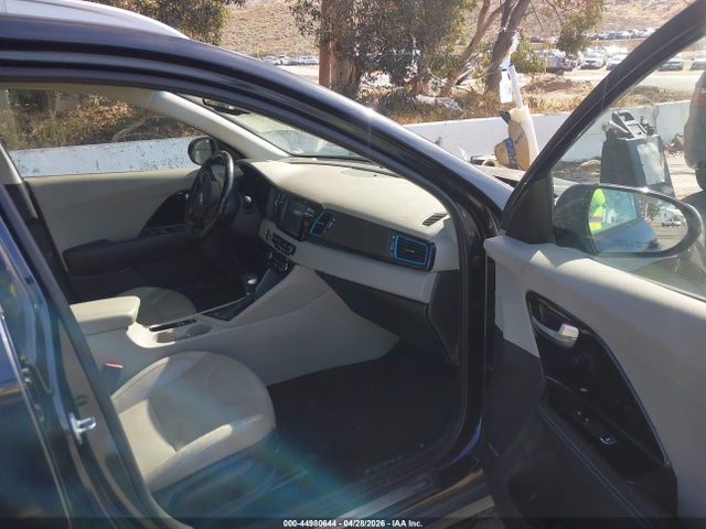 44980644 :رقم المزاد ، KNDCC3LD4J5186957 vin ، 2018 Kia Niro Plug-in Hybrid Ex Premium مزاد بيع