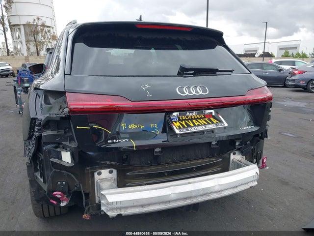 WA1LAAGE0PB004219 Audi E-tron Premium Plus Quattro
